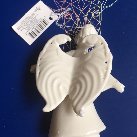 NWOT vintage 1990s Russ Berrie Porcelain angel - Picture 2 of 4